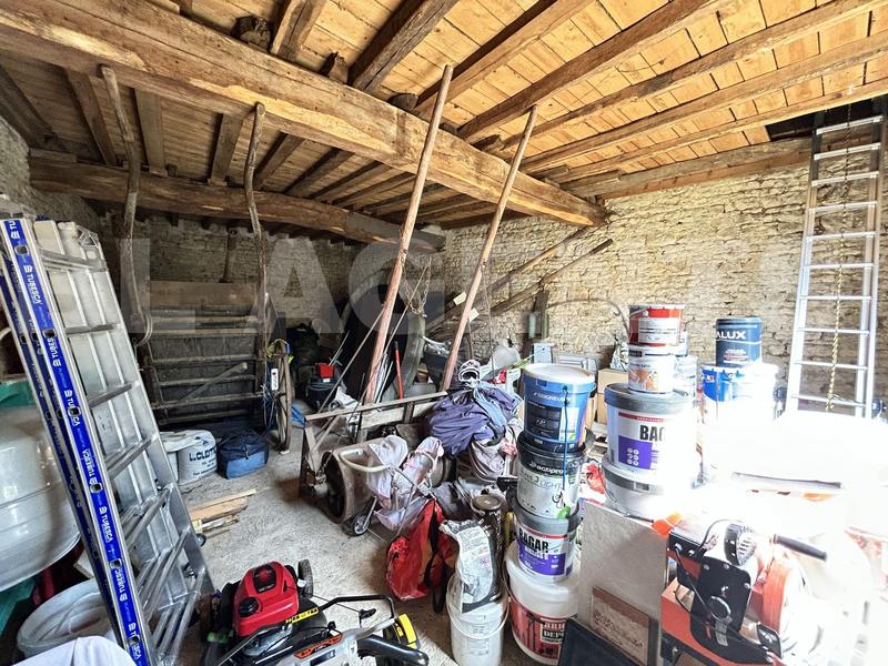 Grange - 100 m² - 1 pièce