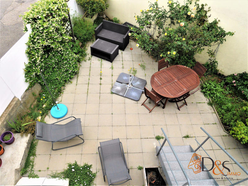 Maison - 80 m² - 5 pièces