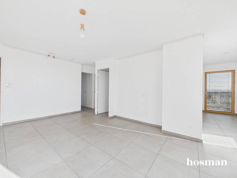 Appartement - 84 m² - 4 pièces