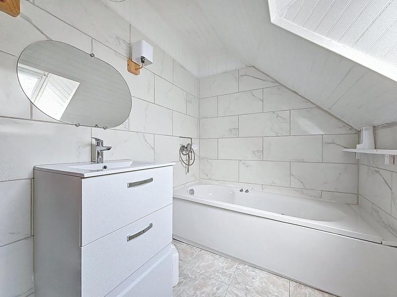 Maison - 150 m² - 4 pièces