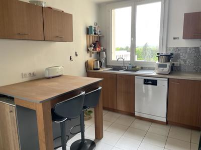 Appartement - 70 m² - 3 pièces