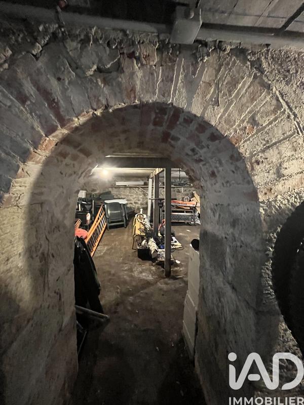 Maison - 368 m² - 15 pièces