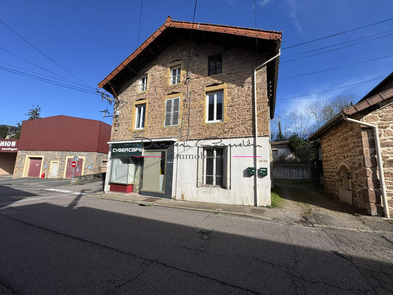 Maison - 312 m² - 11 pièces