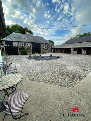 Villa - 248 m² - 7 pièces