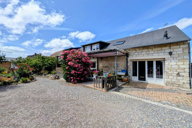 Propriété - 293 m² - 10 pièces