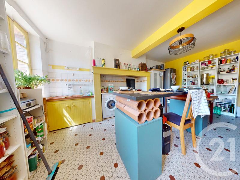 Maison - 267 m² - 6 pièces