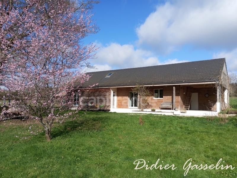 Propriété - 115 m² - 4 pièces