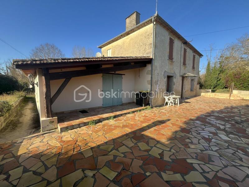 Demeure - 175 m² - 6 pièces