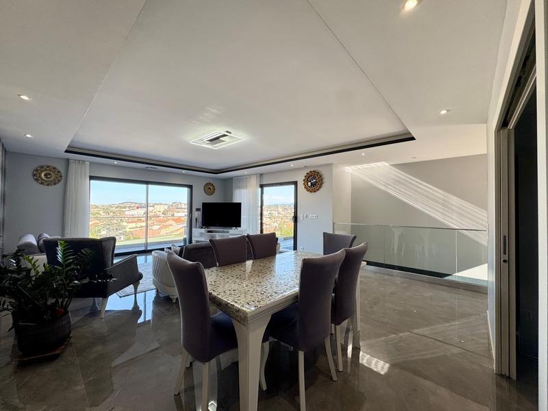 Maison - 150 m² - 7 pièces