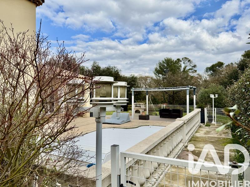 Maison - 180 m² - 6 pièces