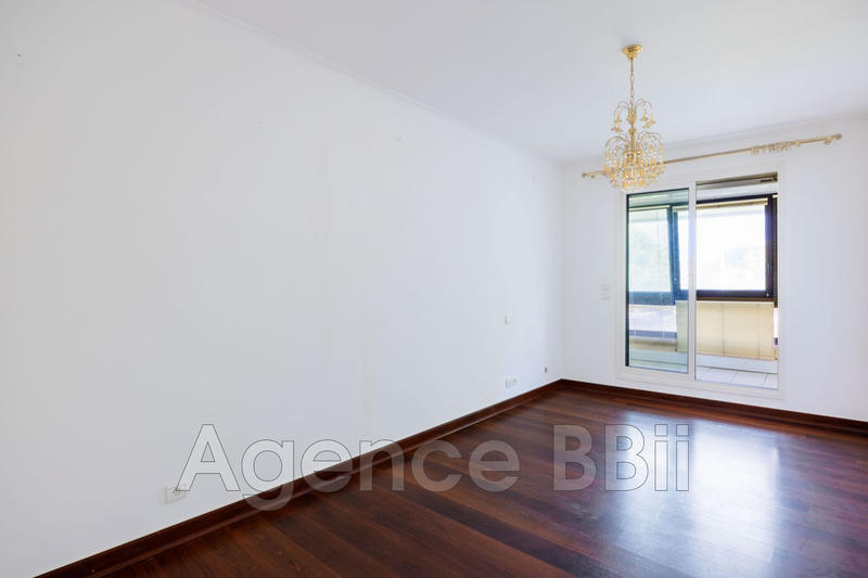 Appartement - 104 m² - 3 pièces