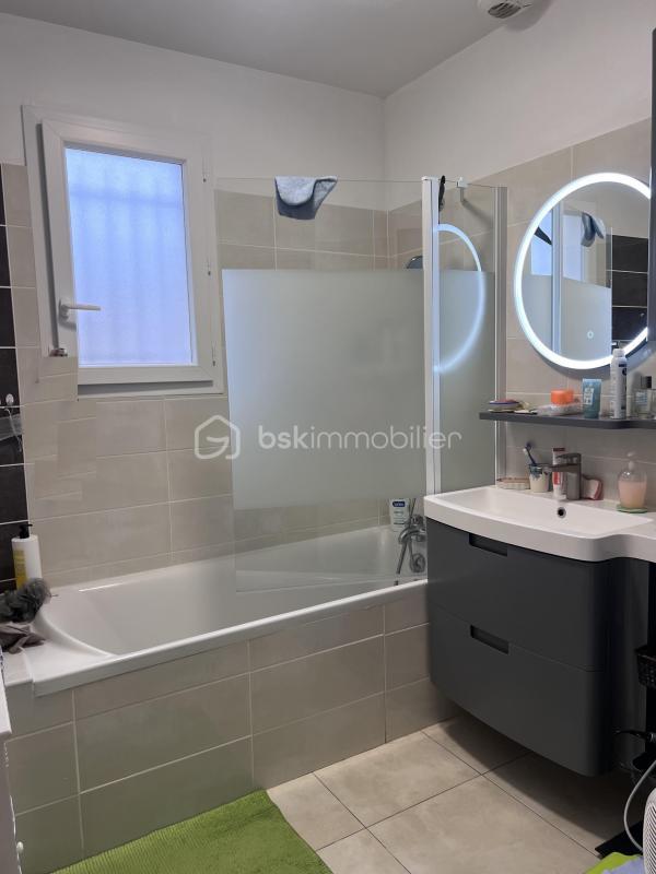 Maison - 85 m² - 5 pièces