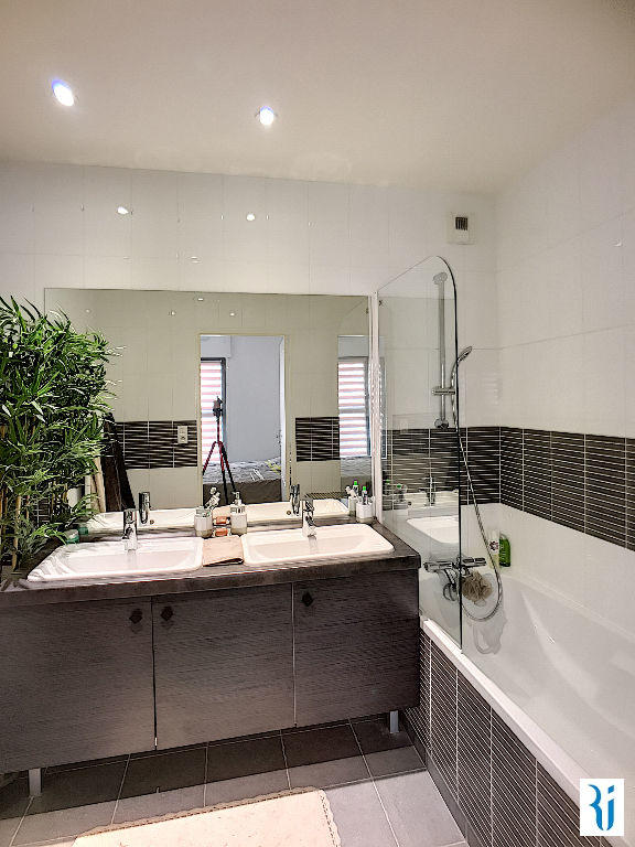 Appartement - 91 m² - 3 pièces