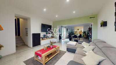 Maison - 177 m² - 8 pièces