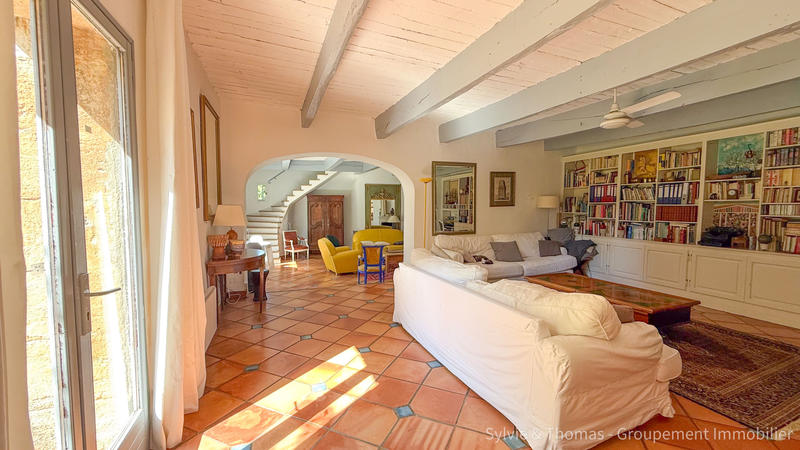 Mas - 324 m² - 8 pièces