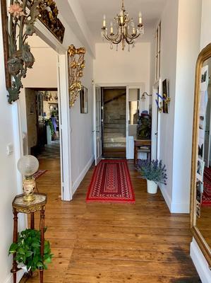 Maison - 380 m² - 12 pièces