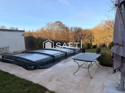 Maison - 185 m² - 5 pièces