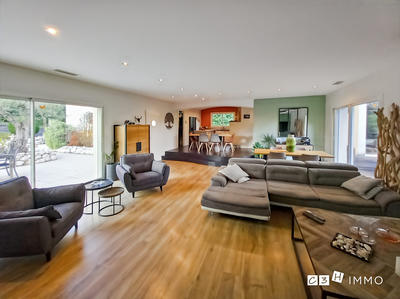 Villa - 140 m² - 6 pièces