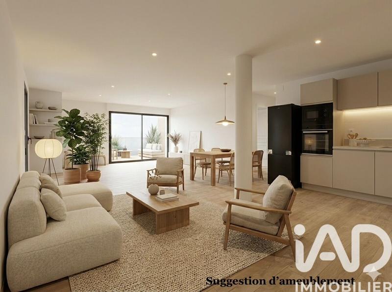 Appartement - 98 m² - 4 pièces