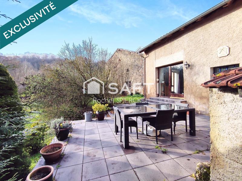 Maison - 230 m² - 7 pièces