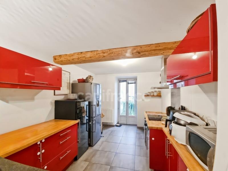 Appartement - 82 m² - 3 pièces