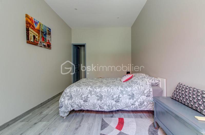 Loft - 95 m² - 4 pièces