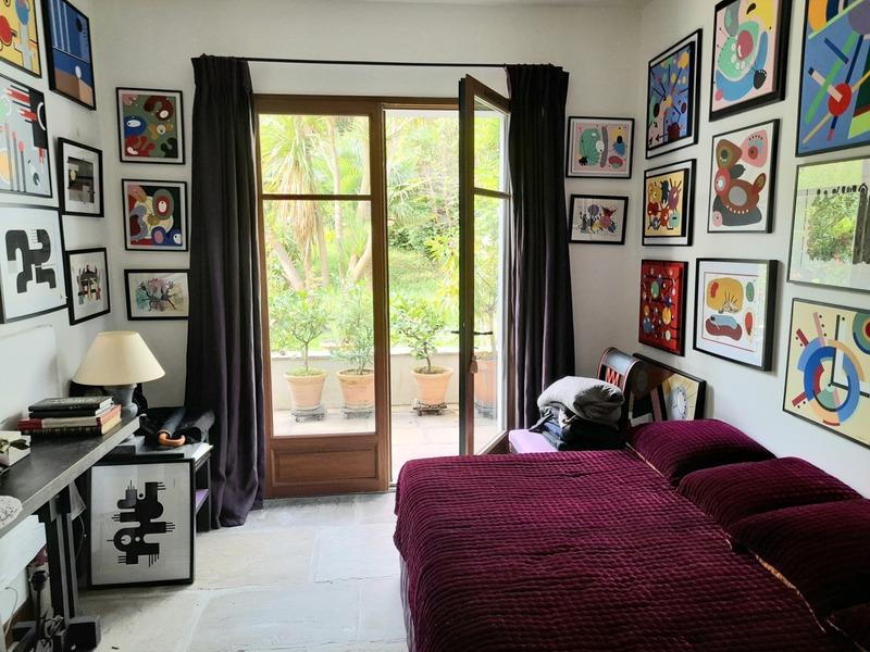 Maison - 250 m² - 9 pièces