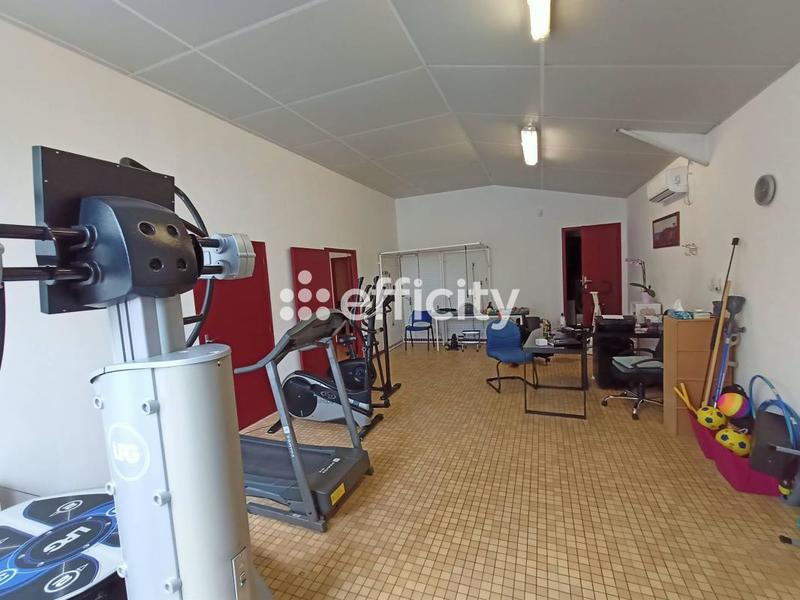 Local d'activité / Entrepôt - 300 m²