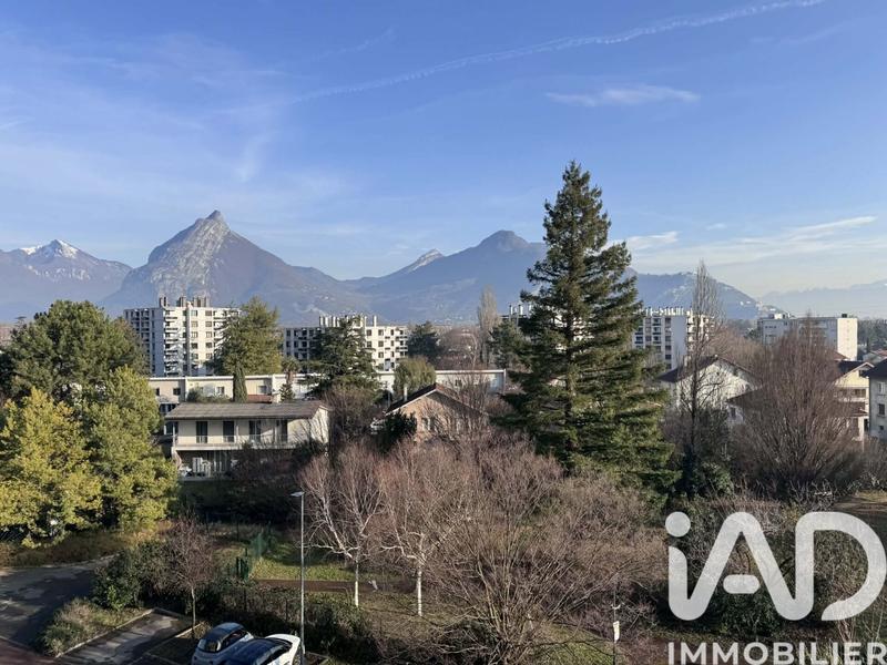 Appartement - 75 m² - 4 pièces