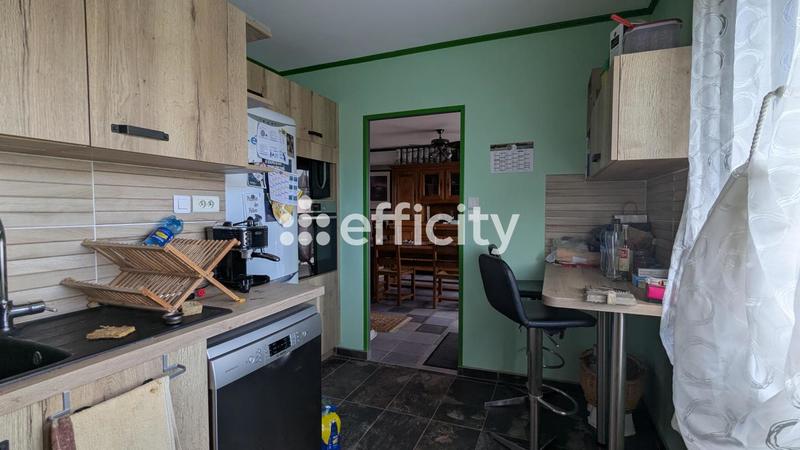 Maison - 77 m² - 6 pièces