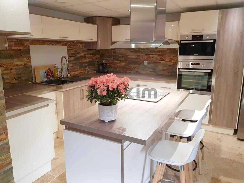 Maison de village - 190 m² - 10 pièces