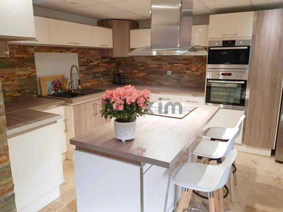 Maison de village - 190 m² - 10 pièces