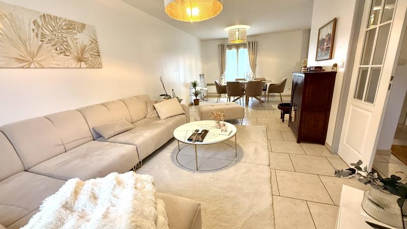 Maison - 100 m² - 5 pièces