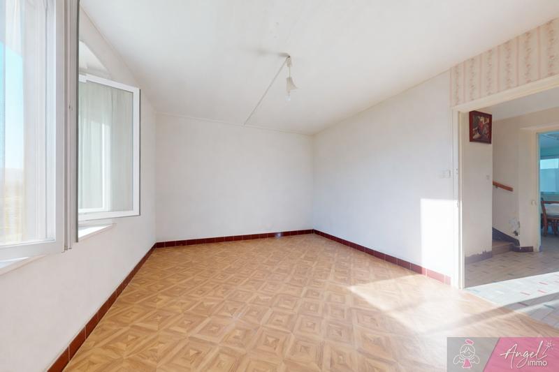 Maison de village - 94 m² - 5 pièces