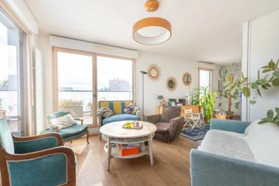 Duplex - 94 m² - 4 pièces