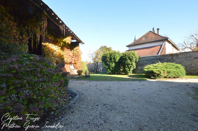 Maison ancienne - 200 m² - 7 pièces