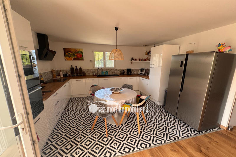 Maison - 110 m² - 4 pièces