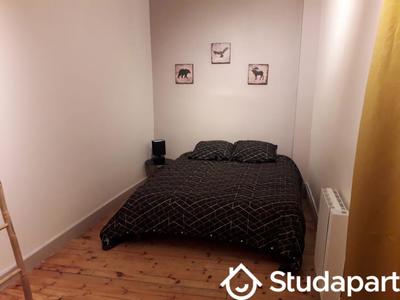 Chambre - 12 m² - 1 pièce