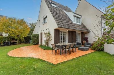 Maison - 104 m² - 5 pièces