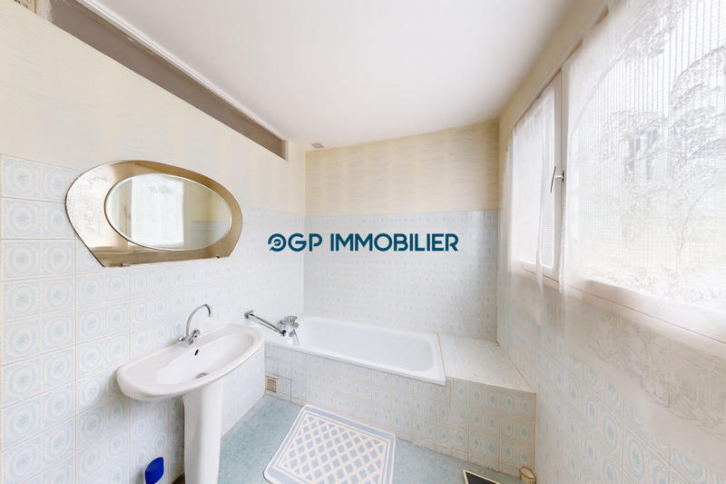 Maison ancienne - 135 m² - 7 pièces