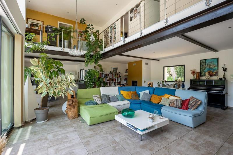 Villa - 181 m² - 5 pièces