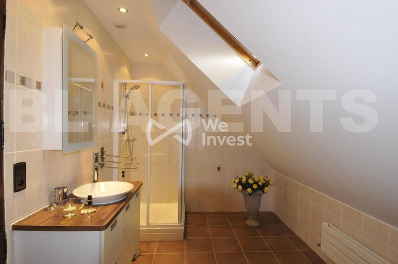 Maison - 344 m² - 8 pièces