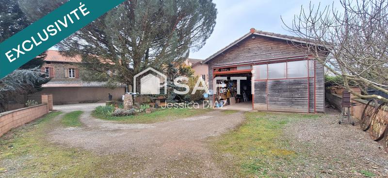 Maison - 212 m² - 10 pièces