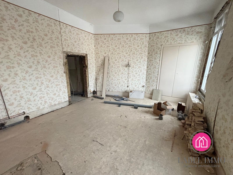 Maison - 186 m² - 7 pièces