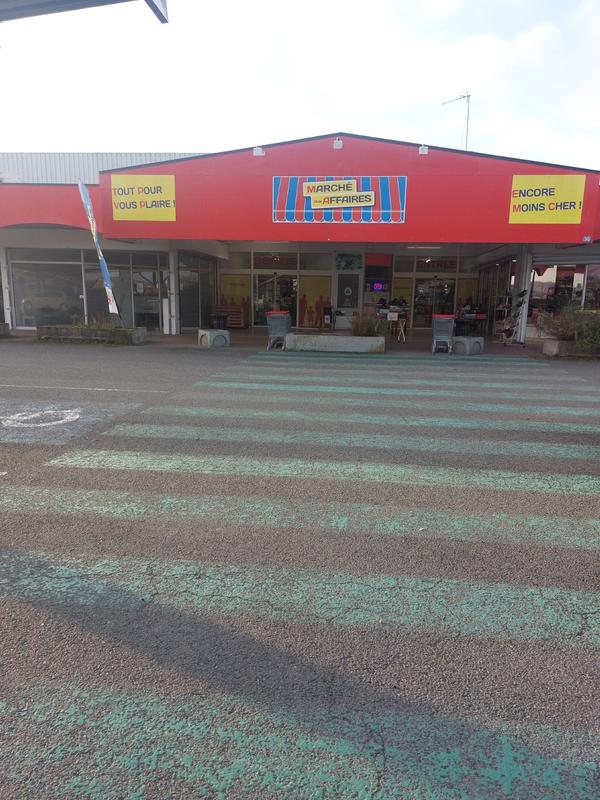 Fonds de commerce - 2 000 m²