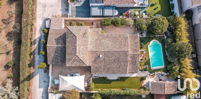 Maison - 215 m² - 8 pièces