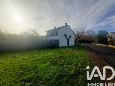 Maison - 99 m² - 4 pièces