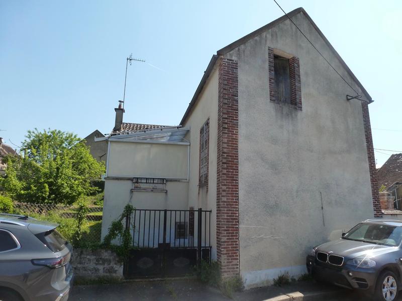 Maison - 80 m² - 5 pièces
