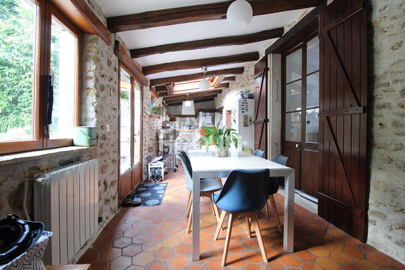 Maison - 190 m² - 8 pièces