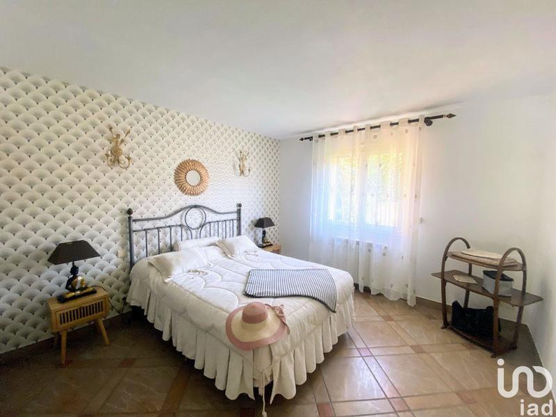 Maison - 297 m² - 5 pièces